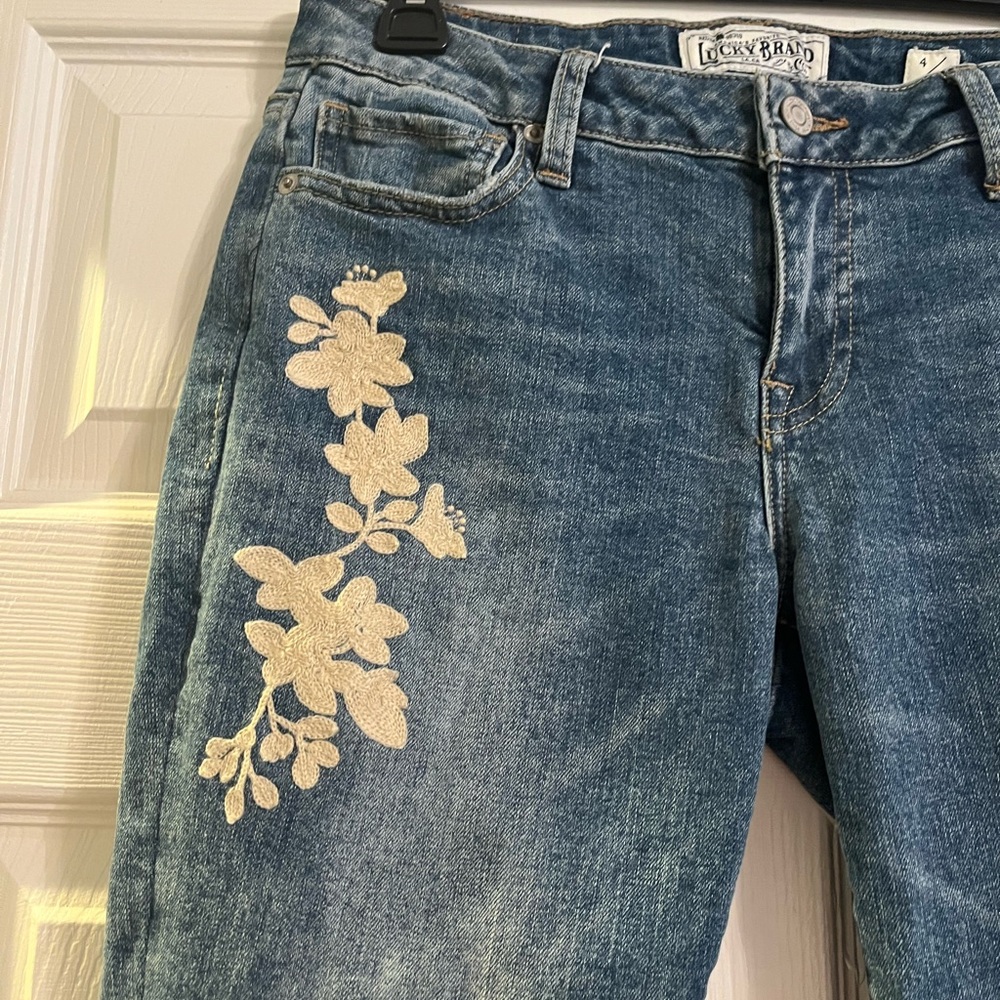 Lucky Brand Blue Jeans with Cream Floral Embroidery - Picture 2 of 6